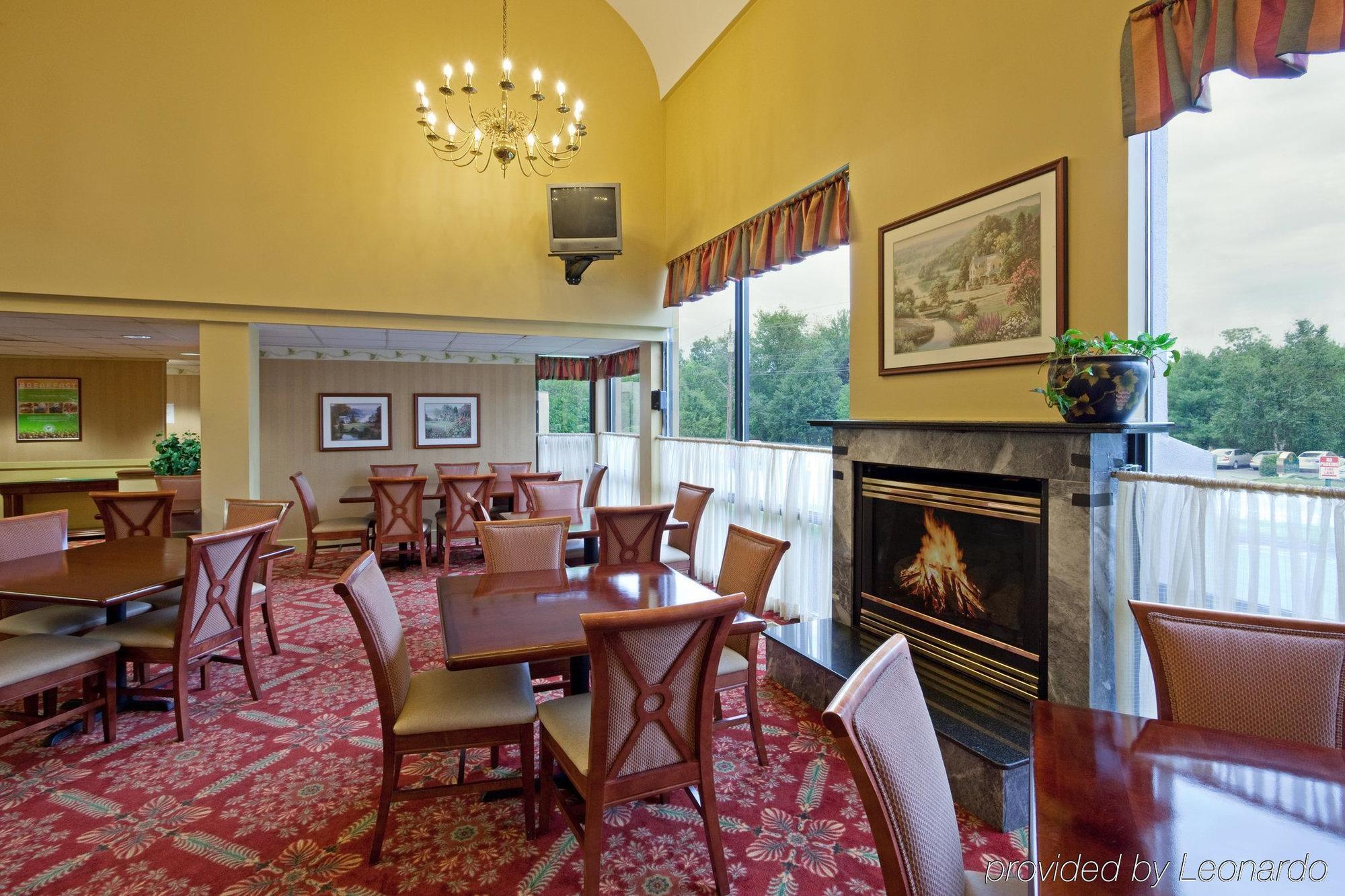 Holiday Inn Salem By Ihg Restoran fotoğraf